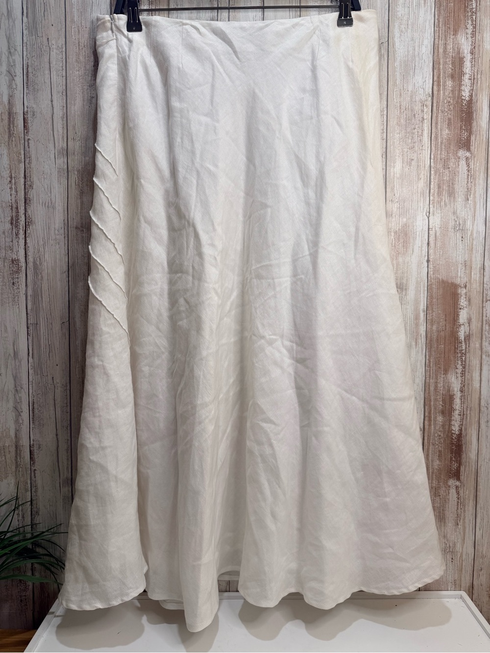 Saint Tropez West Cream Linen Skirt - Picture 2 of 5